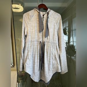 Lululemon spring jacket in feather grey